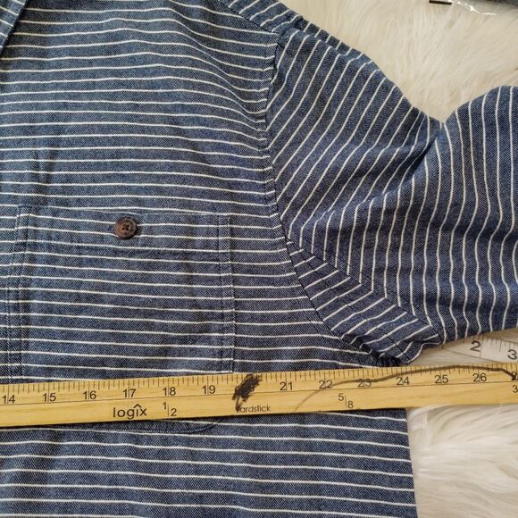 Duluth Trading Long Sleeve Stripe Cotton Button Down SZ Large - Picture 8 of 8